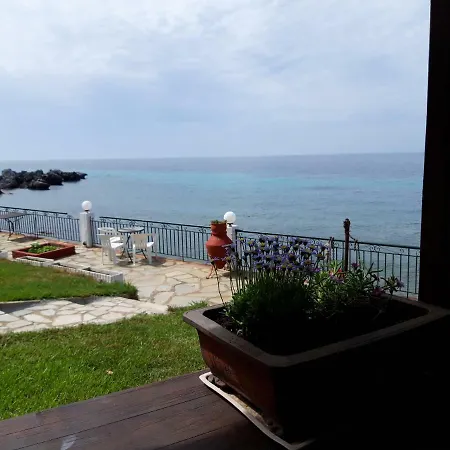 Alexiadis 아파트 아기아 파라스케비