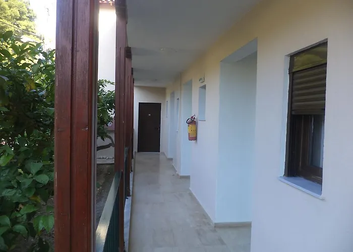 Apartament Alexiadis Ajia Paraskiewi